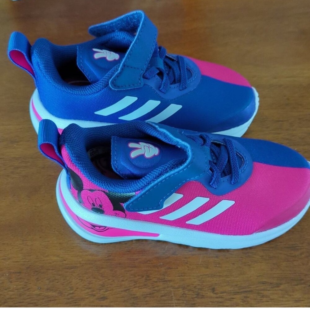 Adidas So cute toddler 8,5 sneakers. Perfect for everyday wear and play. - Picture 2 of 6